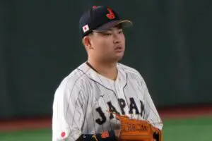 元阪神OB、村上宗隆が“2年契約”となった理由を解説　低評価説に不快感「僕はそう思ってない」