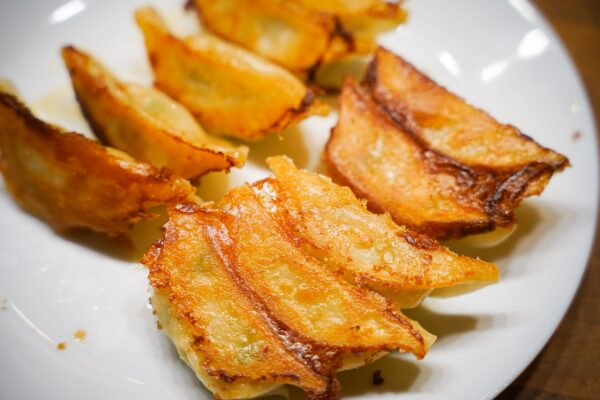 餃子の店　おけ以