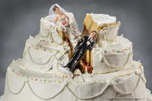 逆玉狙いの男が挙式当日に婚約者を殺害　「結婚をせがまれて耐えきれなかった」