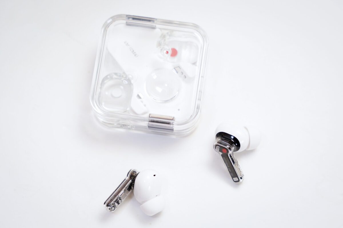 Nothing ear (2)