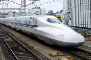 台風7号接近で新幹線が運転見合わせの可能性　「こんな時期に！？」ネット悲鳴