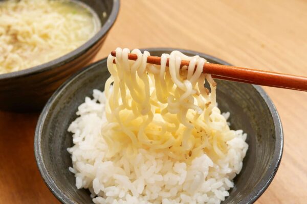 インスタントラーメン