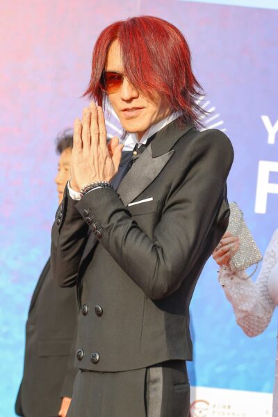 SUGIZO