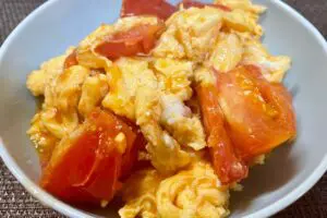 コウケンテツ氏の「トマトのふんわり卵炒め」　シンプルなのに奥深い味が後を引く…