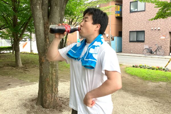 炭酸抜きコーラ