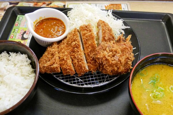 アフリカンチキンかつ定食