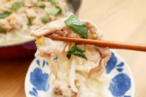 笠原将弘氏の豚バラ肉ともやしで作る「夏のごちそう」が簡単で激ウマ　家計にも優しい