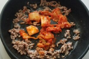 あぶり肉キムチーズ丼・キムチ