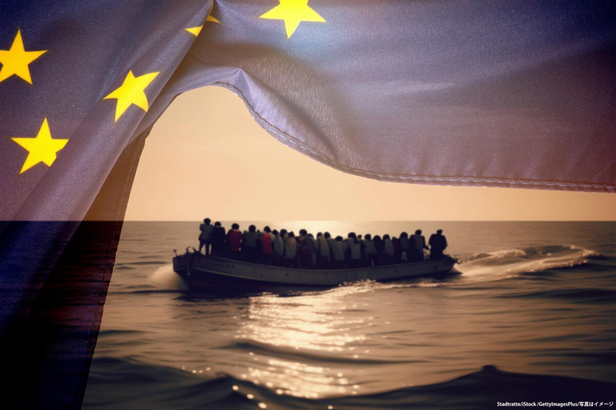 ヨーロッパを目指す難民ボート