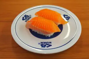 愛媛県に新しくできた「くら寿司」が最強すぎた…宇和島の養殖魚も地魚も115円　あまりにお得すぎる内容とは