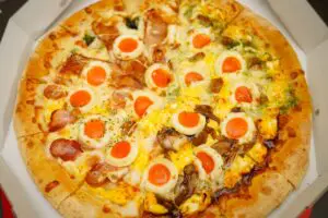 ドミノ・ピザ、“大人気ピザ”が2年ぶりに復活　「絶対美味しい…」と期待の声が続出