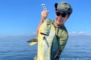前澤友作氏、相模湾で120cmの巨大シイラを釣り上げる　「デカッ」「すごい大物」