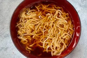 家で作れる「限界素ラーメン」が沁みる…　昔懐かしのスープがたまらない