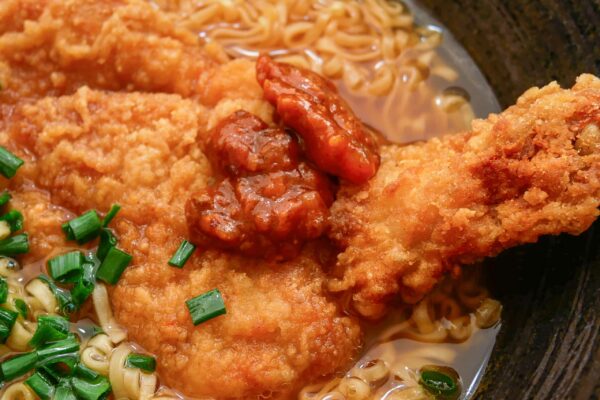 モスチキンラーメン