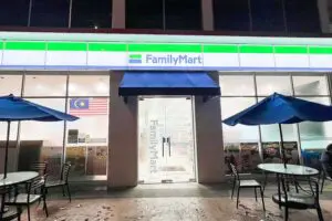 sirabee20240102malaysia_familymart001