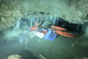 洞窟探検家・吉田勝次氏、『クレイジージャーニー』で人類未踏のお宝探しの旅へ　水中洞窟でまさかの事態に