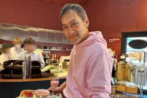 渡辺謙、ひな祭りに気仙沼の被災地カフェを訪問　「心を残してきました」