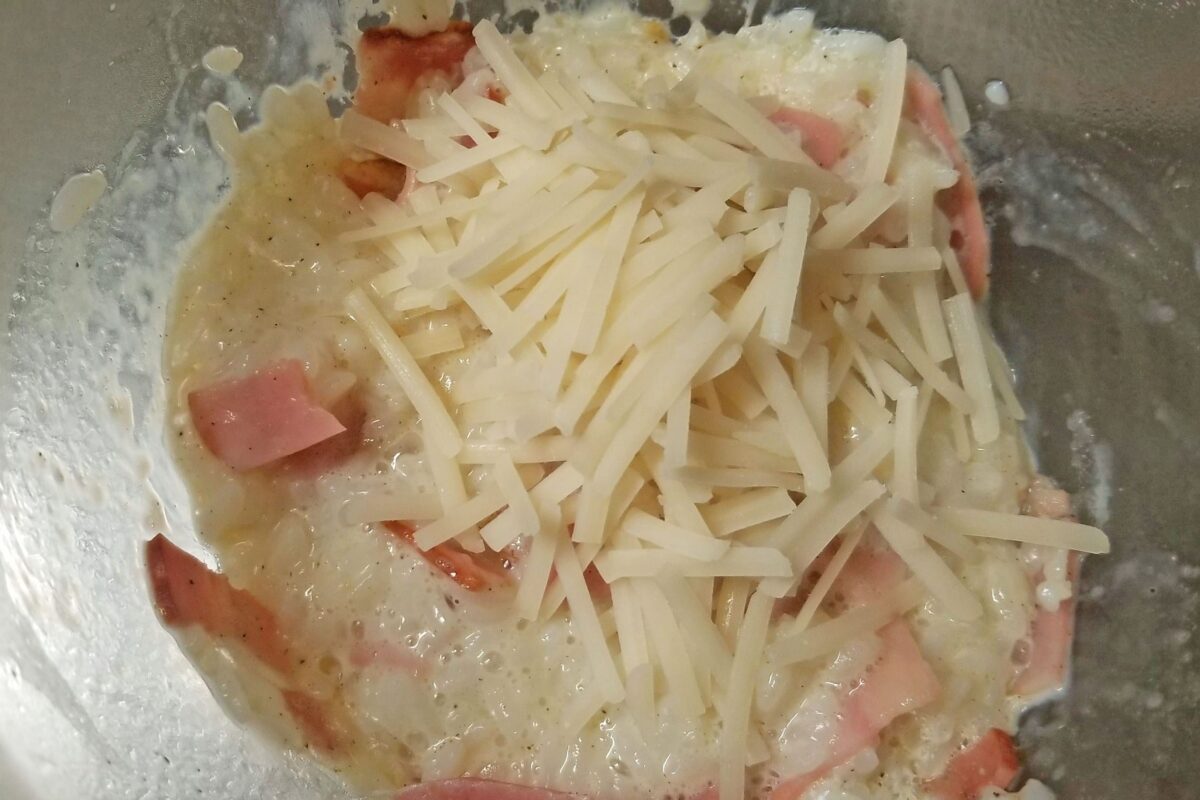 レンチンカルボご飯・チーズ