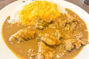 【CoCo壱】新商品「THEチキンカレー」が激ウマ　スパイシーだけど辛すぎず旨味を感じる…