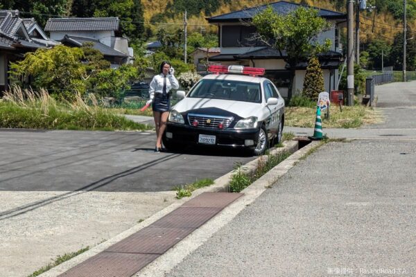 警察官オブジェ