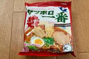 リュウジ氏の「ガリバタ油そば」が激ウマ　サッポロ一番しょうゆラーメンの絶品アレンジ