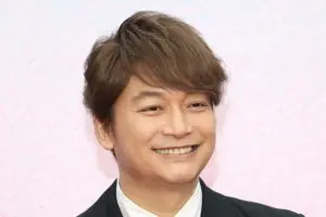 香取慎吾、草彅剛からの誕プレが「とんでもない価格」　金額査定でスタジオ騒然