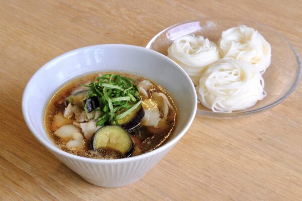 加藤綾菜　豚ナスそうめん