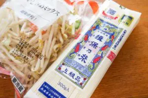 めんつゆに飽きたらこれ　川越シェフ、もやしを使う「まかないパスタ風そうめん」が絶品