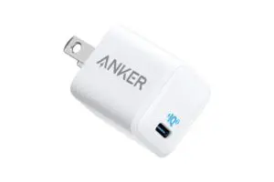 Ankerの小型充電器が1415円は安すぎる…。全バッグに忍ばせておきたい【Amazonセール】