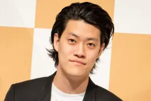 霜降り明星・粗品が「ホンマにすげえ」と称賛する芸人　「エグすぎますね」