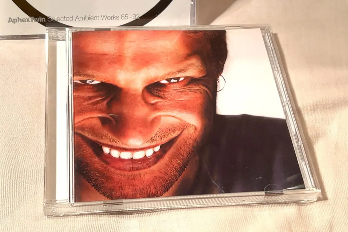 sirabee20240926aphextwin2