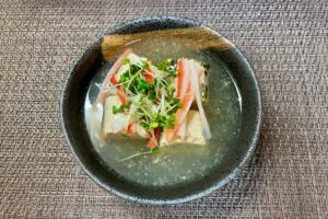 アサヒコの「豆腐バーのカニカマ白だしあんかけ」が絶品　豆腐バーを使って上品な1品ができるとは…