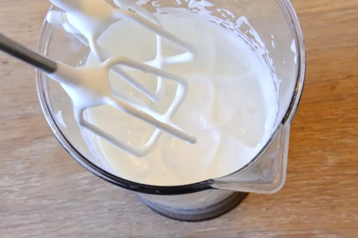 Sirabee20241122christmas-cake7