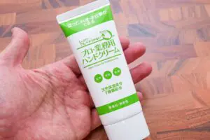 飲食業の友人に教わった「業務用ハンドクリーム」がもう手放せない　塗ってすぐ動ける