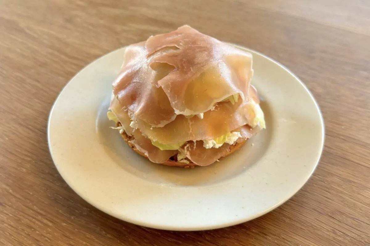 sirabee20241122bagelsandwich7