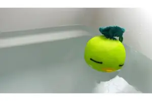 浮かせるだけで皮脂吸収して残り湯がキレイに お風呂掃除も楽にするかわいいやつ