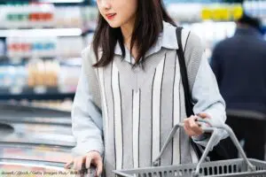 お正月が近づくと、約2割が買ってしまう「意外なもの」が判明…