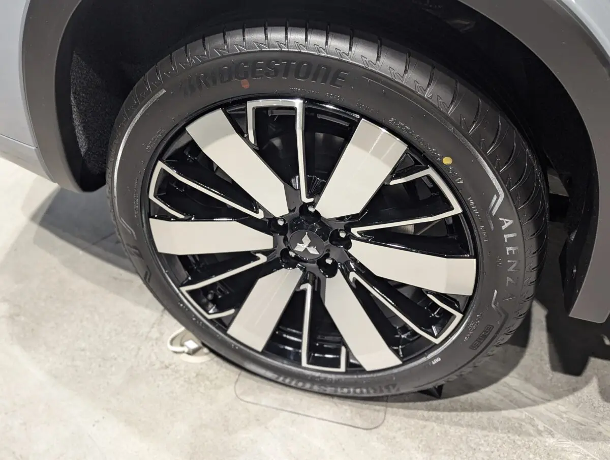 sirabee20241216outlander008