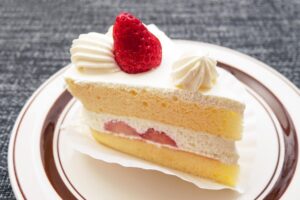 ケーキが余ったら試して　シェフが教える保存方法に「その手があったか」「天才」