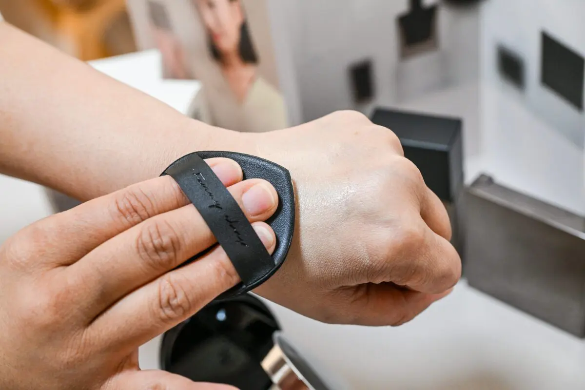 sirabee20241223oFUNNY ELVES-HOURI11