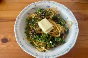 材料はたった4つ やる気1%で作れる「ワンパン背徳パスタ」が最高すぎる