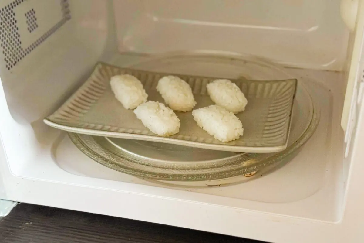 sirabeee20241218sushi2