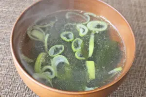 おうち焼肉に必須！　“お店のわかめスープ”がたった5分で作れるなんて…