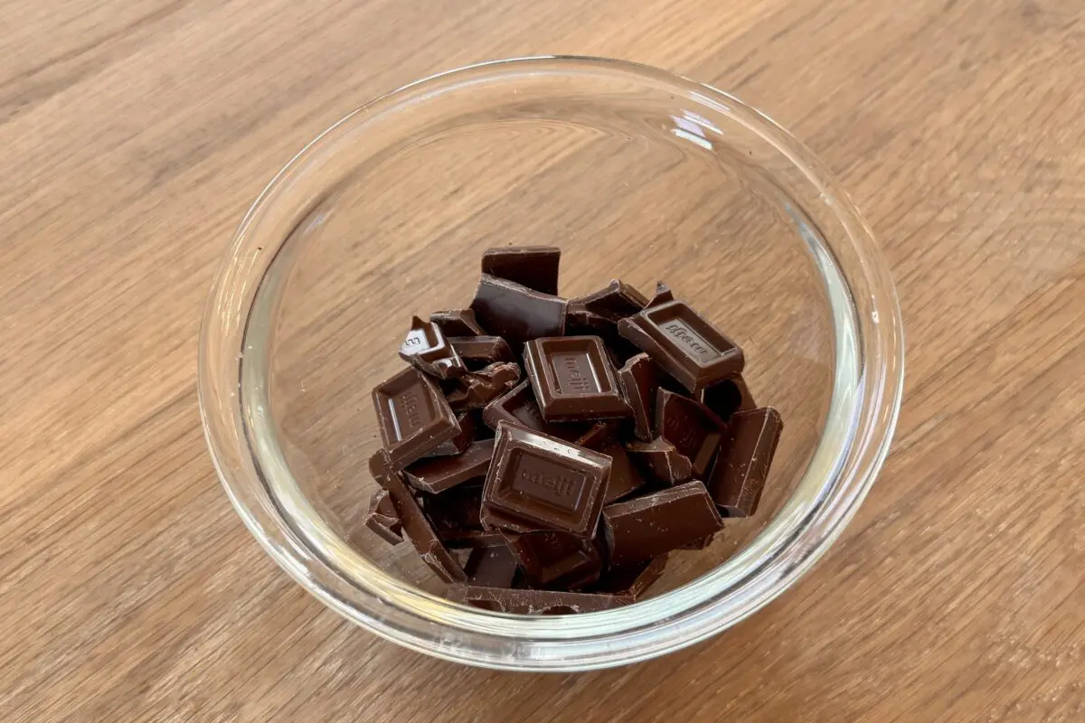 sirabee20250129chocolatecake3