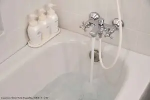 言われてみたら確かに危険…　早めにやめた方がいい習慣「お風呂のときに…」