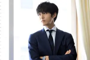 『御上先生』3話 御上が繰り返す言葉「考えて」が持つメッセージ SNSでは「大人にも刺さる」と話題に