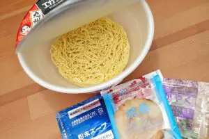 sirabee20250204egashira2ji50pun_ramen05042