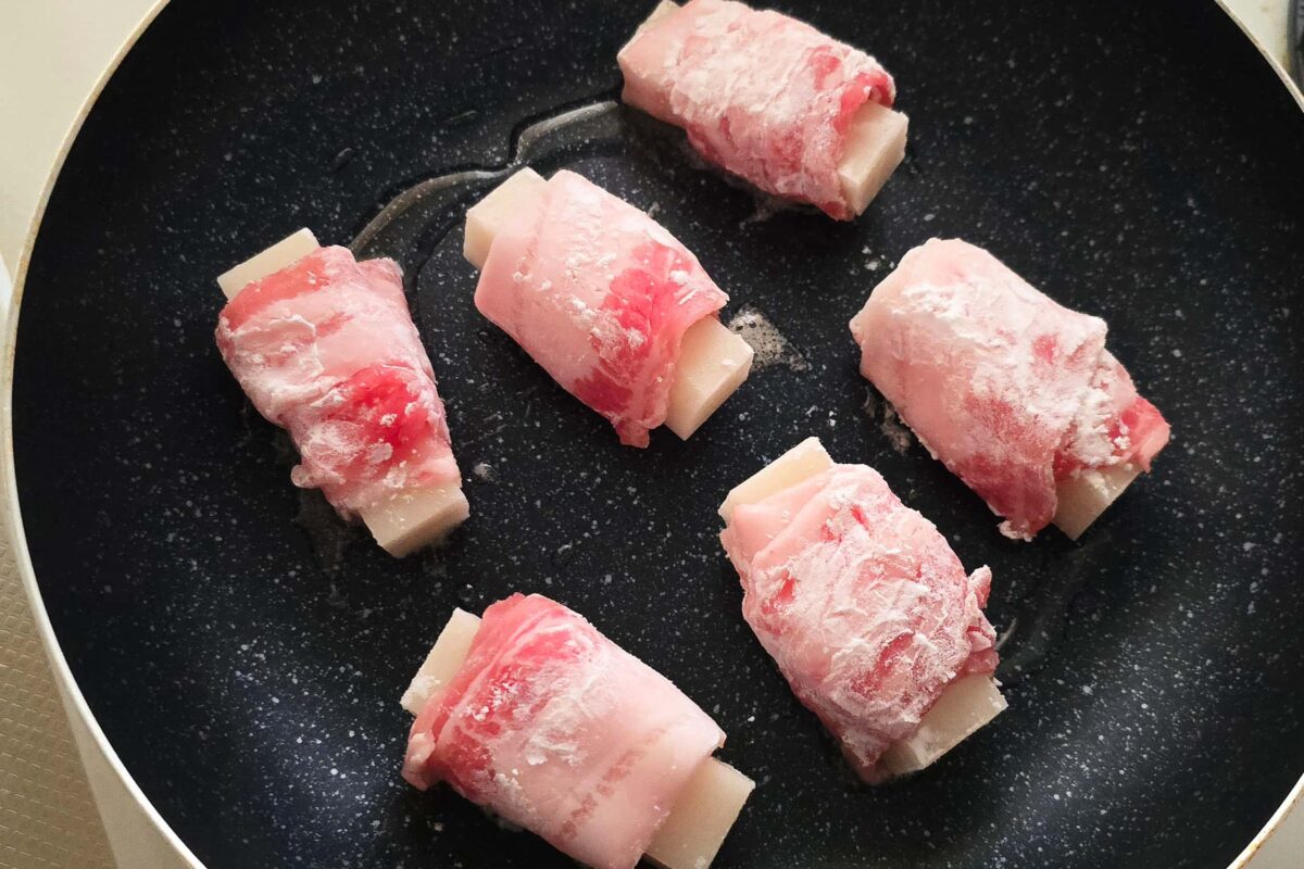 悪魔の豚巻き餅・焼く