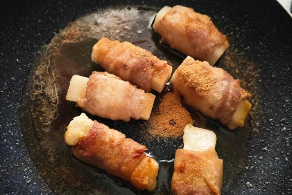悪魔の豚巻き餅・調味料