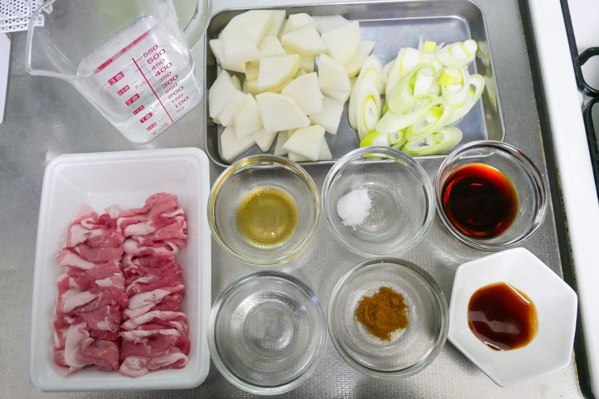 大根と豚肉のしょう油煮込み